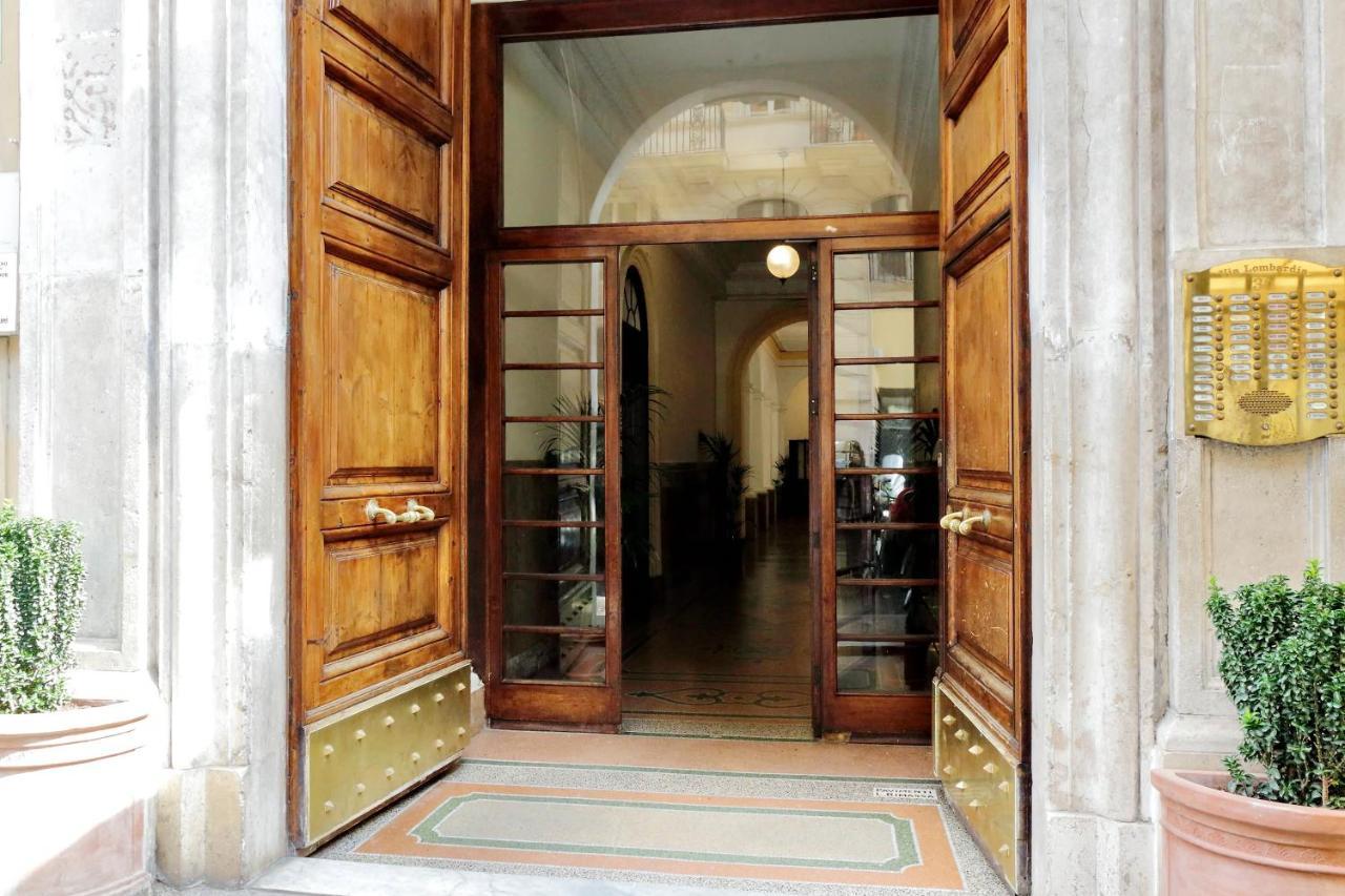 Trevi Diamond Luxury Suites & Jacuzzi Rome Exterior photo