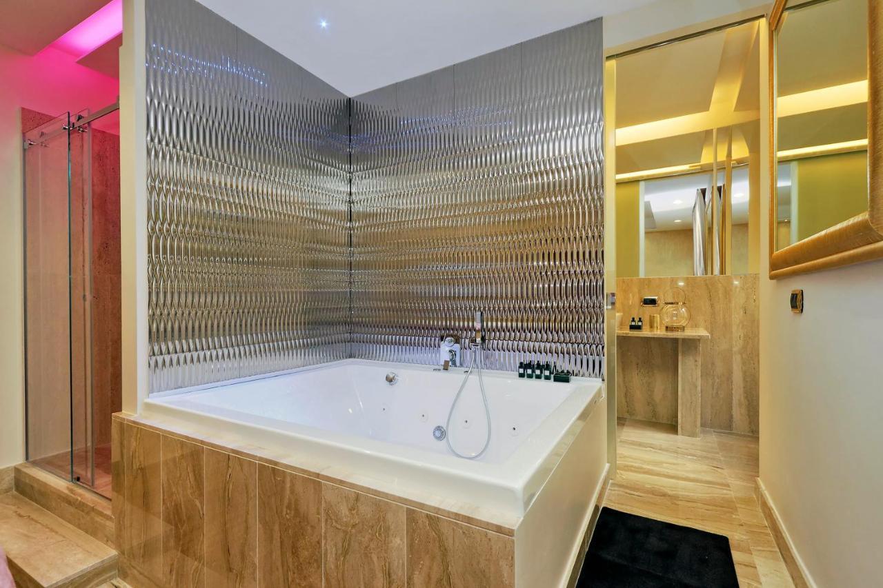 Trevi Diamond Luxury Suites & Jacuzzi Rome Exterior photo